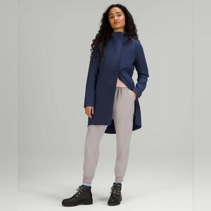 Lululemon Rain Rebel Jacket Coat in Night Sea Blue Size 2